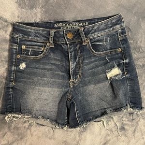 American Eagle Hi-rise Shortie Size 6 Shorts